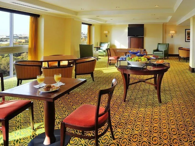 Sheraton Toronto Airport Hotel & Conference Centre