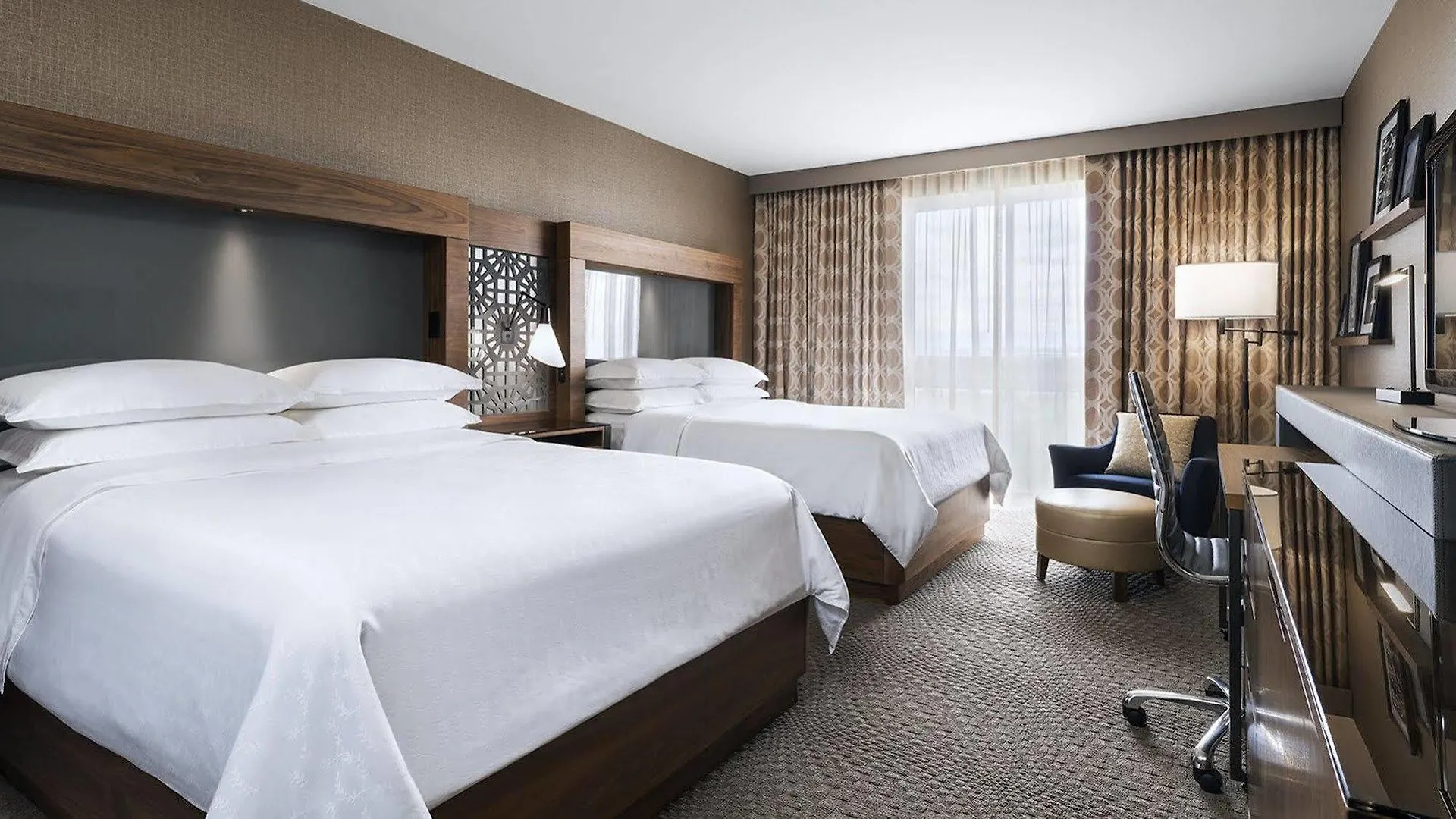 Sheraton Toronto Airport Hotel & Conference Centre