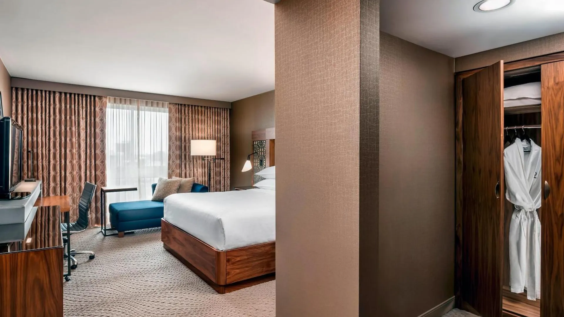 Sheraton Toronto Airport Hotel & Conference Centre 4*,  Canada