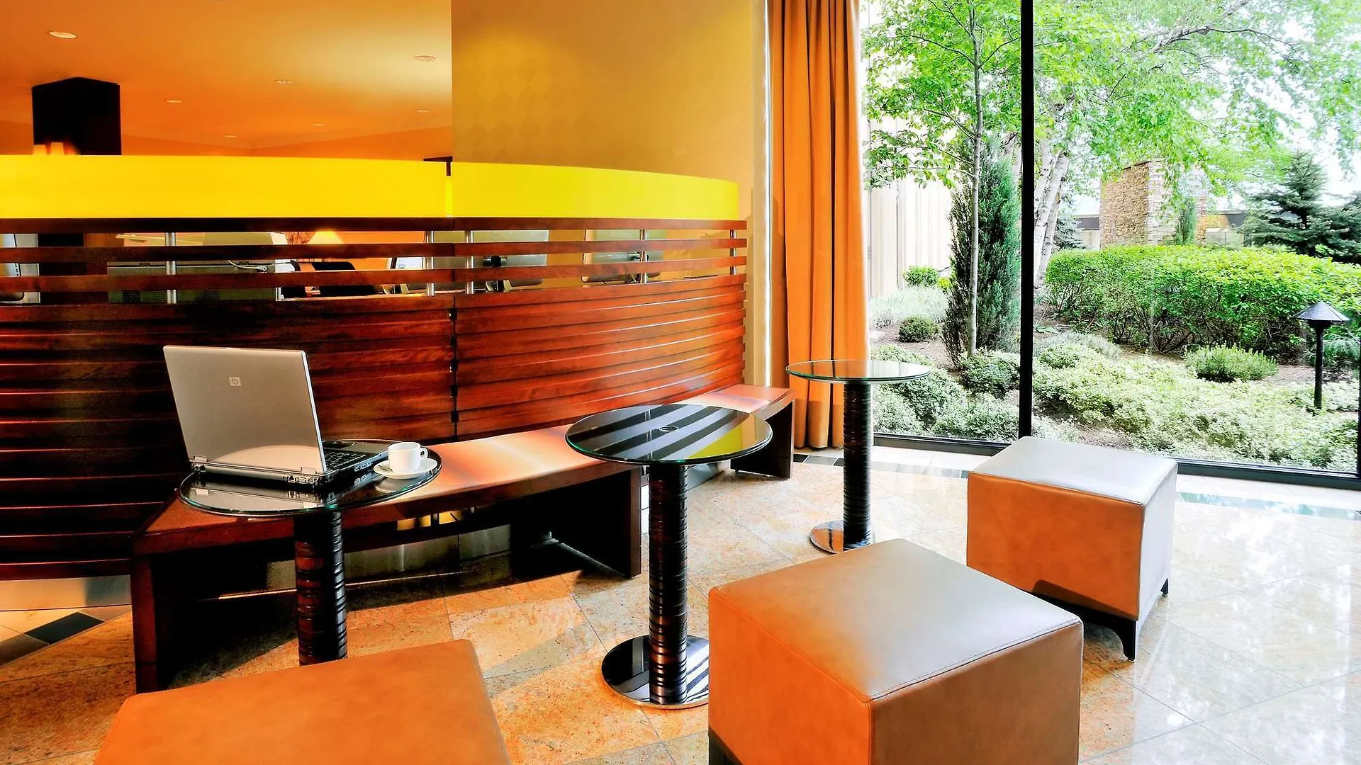 Sheraton Toronto Airport Hotel & Conference Centre